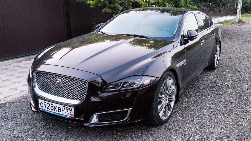 Jaguar XJ 2022