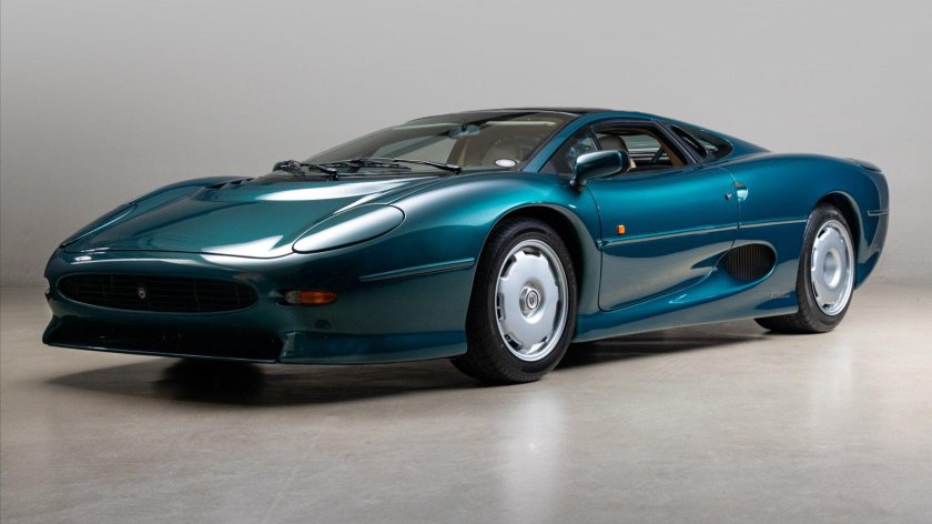 Jaguar спорткар xj220