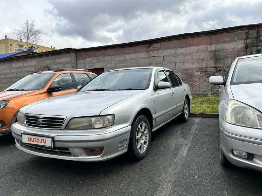 Nissan Cefiro 2,5