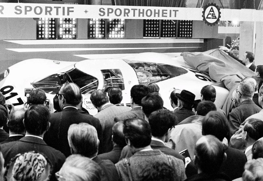 Porsche 917 салон