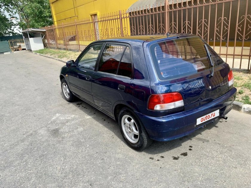 Daihatsu Charade 1993