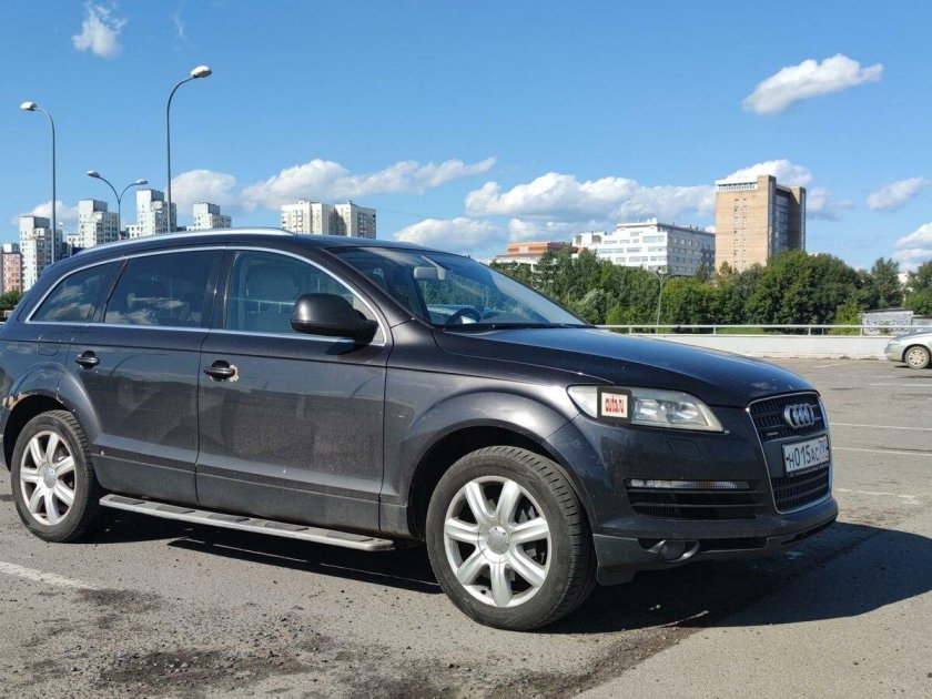 Ауди Кью 7 2015