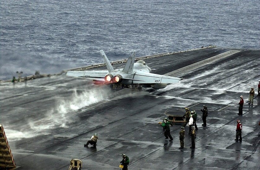 Взлет с авианосца Адмирал Кузнецов