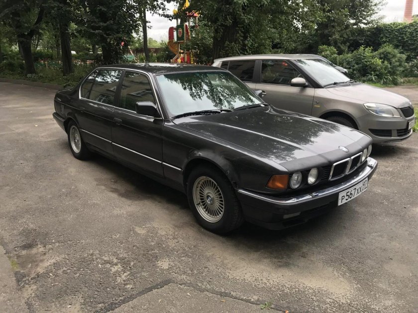 BMW 7 1992