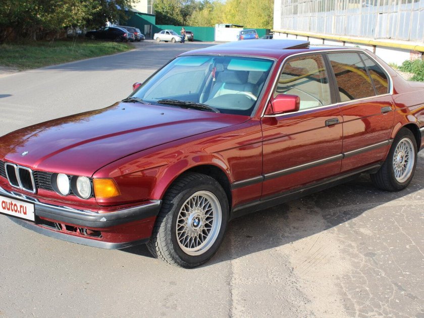 BMW e32 730i