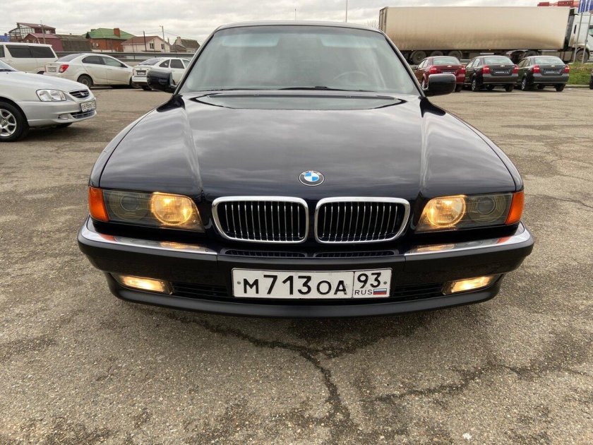Бмв 7 е 38