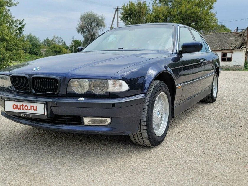 BMW 728i