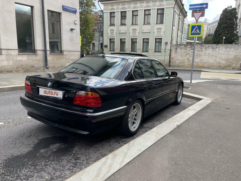 BMW 750i e38 1998