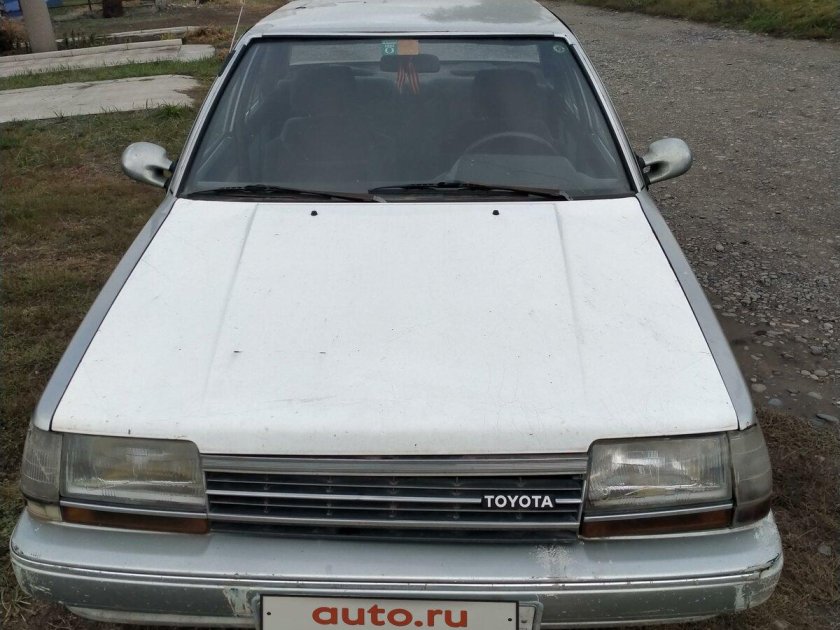 Toyota Corona 1986