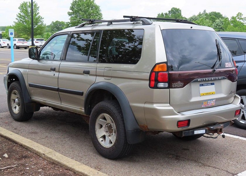 Митсубиси Монтеро спорт 2023