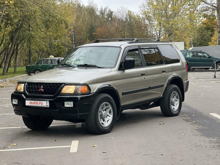 Mitsubishi pajero sport 2000-200