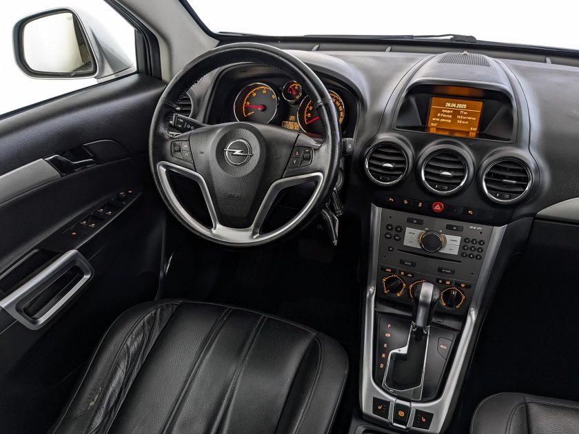 Opel antara 2.4 салон
