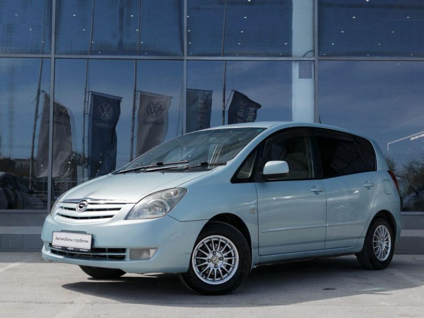 Тойота королла спасио 2002