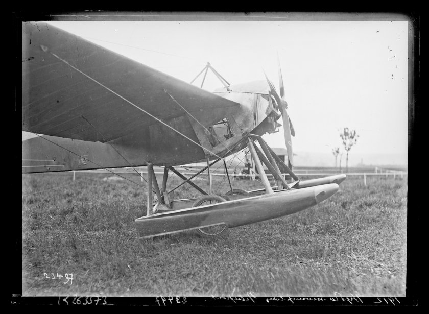 Первые самолеты