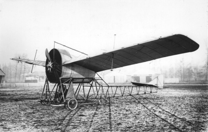 Стипа Капрони самолет