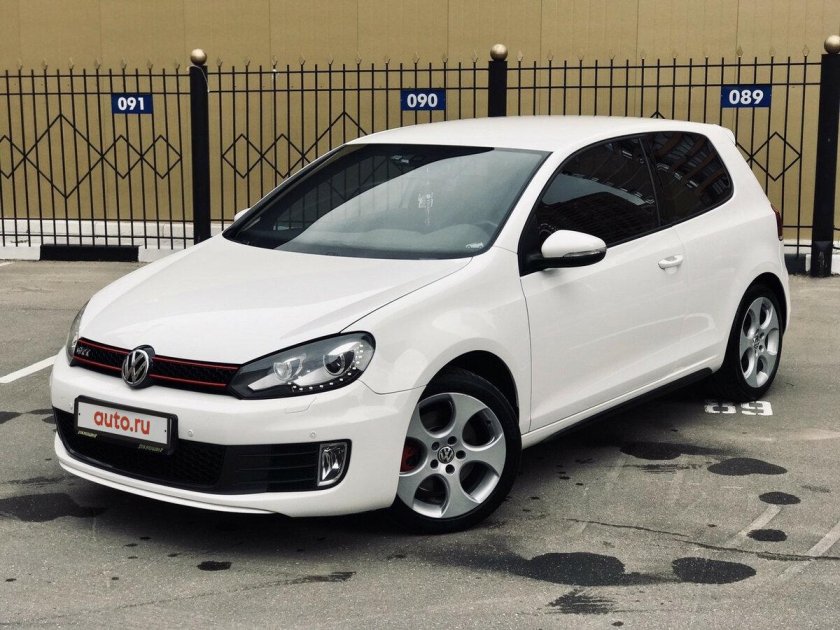 Volkswagen Golf GTI 2011