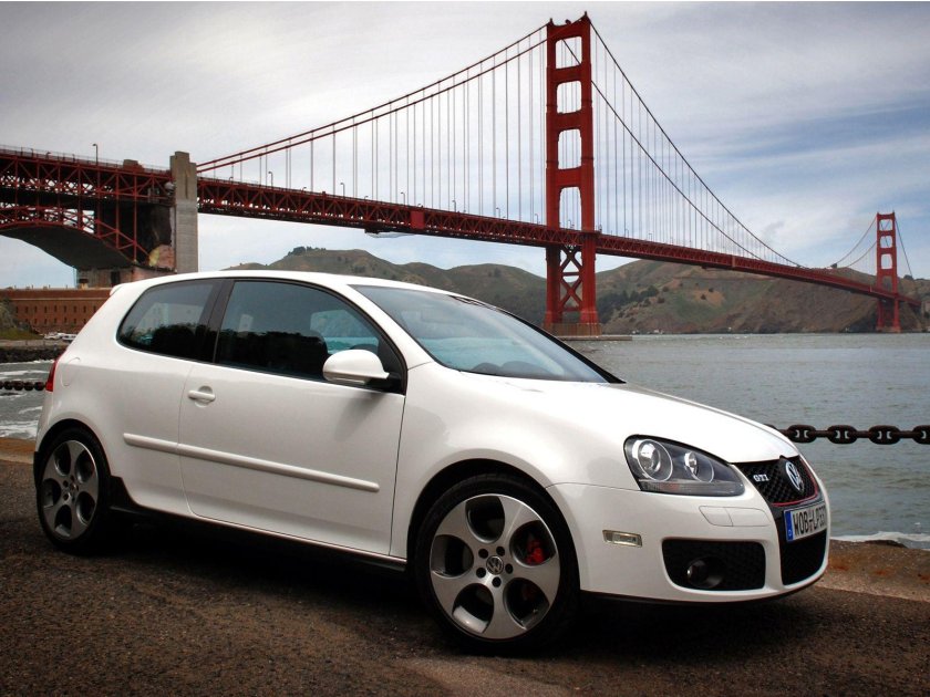 Volkswagen Golf GTI mk5