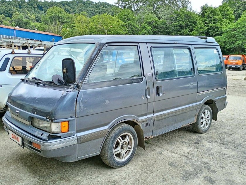 Мазда Бонго 3