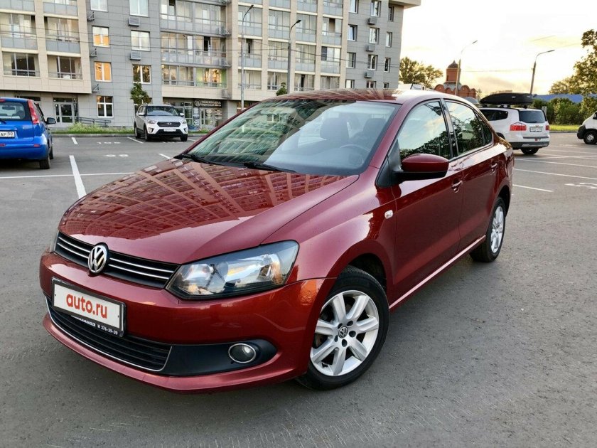 Фольксваген поло седан 2012 красный