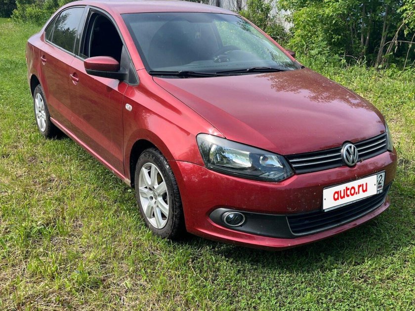 Фольксваген поло седан 2012 красный