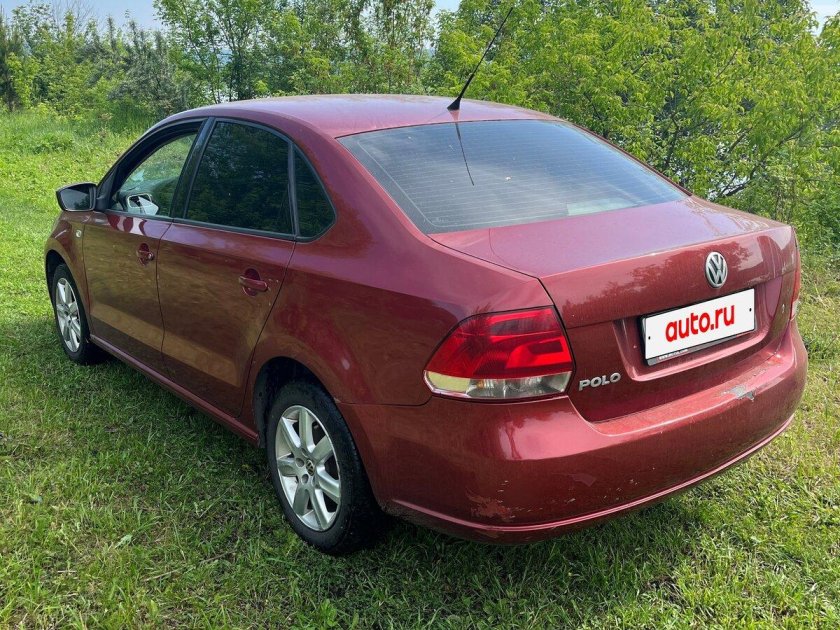 Volkswagen polo 2015 седан