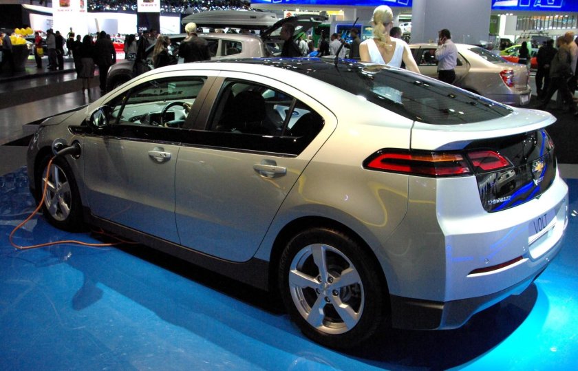 Chevrolet Volt электромобиль