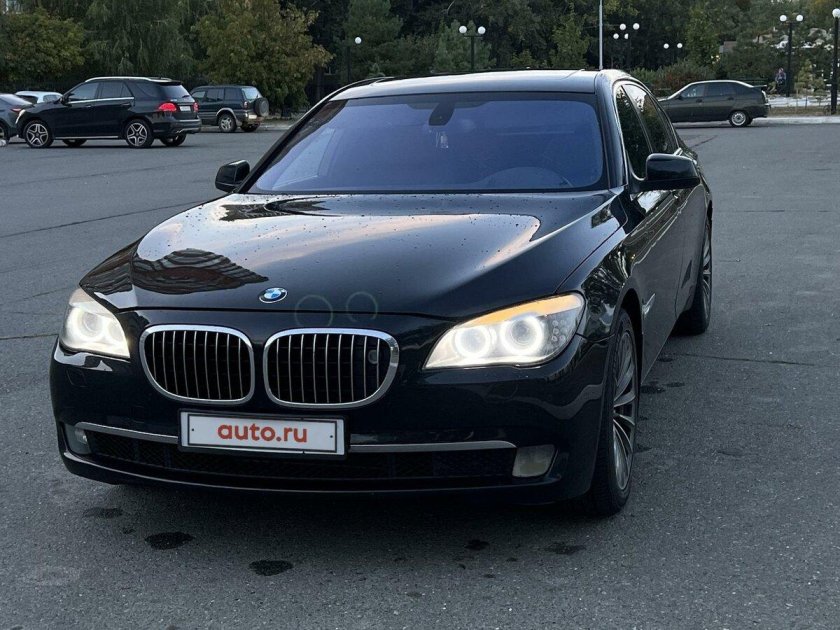 Бмв 740i 2008