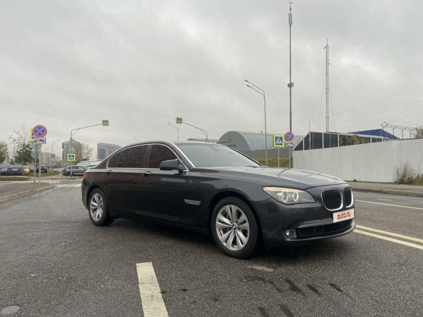 Бмв 7 2011