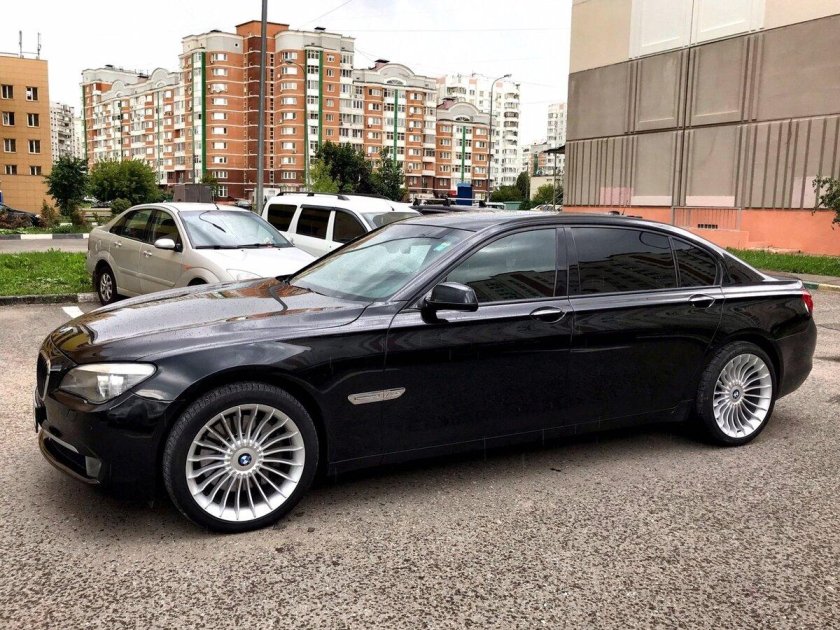 BMW 760 2009