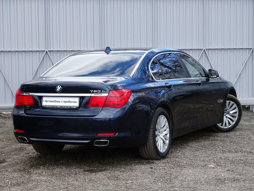 БМВ 7 2009