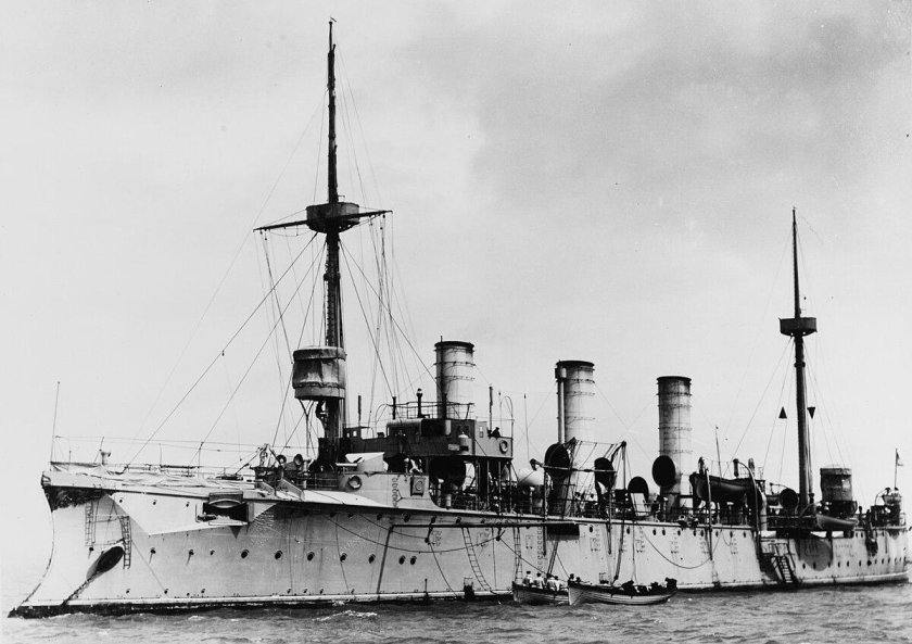 Касаги бронепалубный крейсер