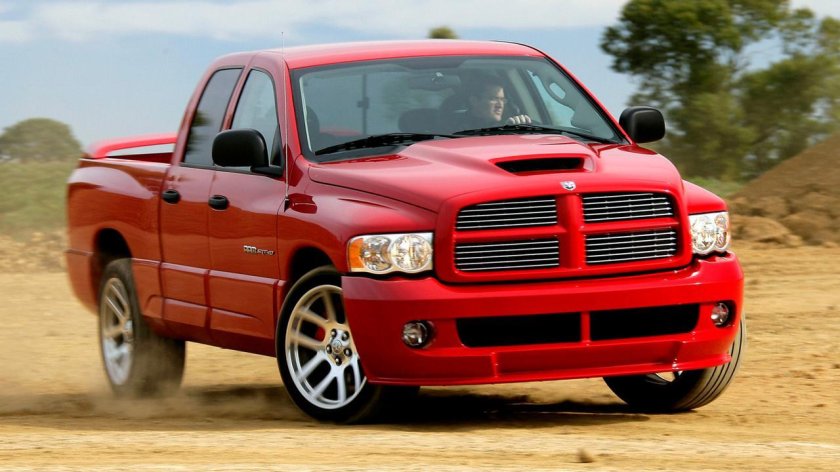 Додж рам СРТ 10
