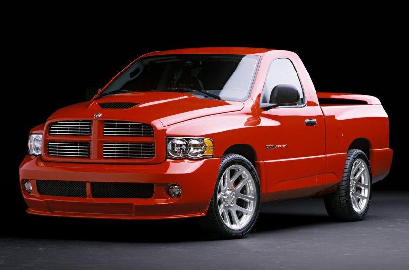 Dodge Ram srt-10