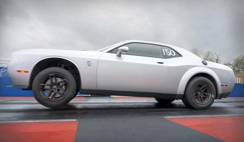 Dodge Challenger srt 2023