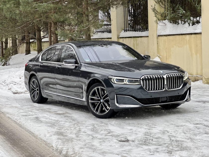 БМВ 7 2019