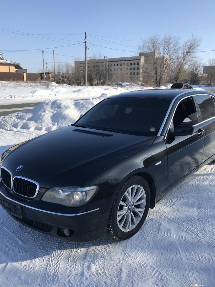 БМВ 750 2007