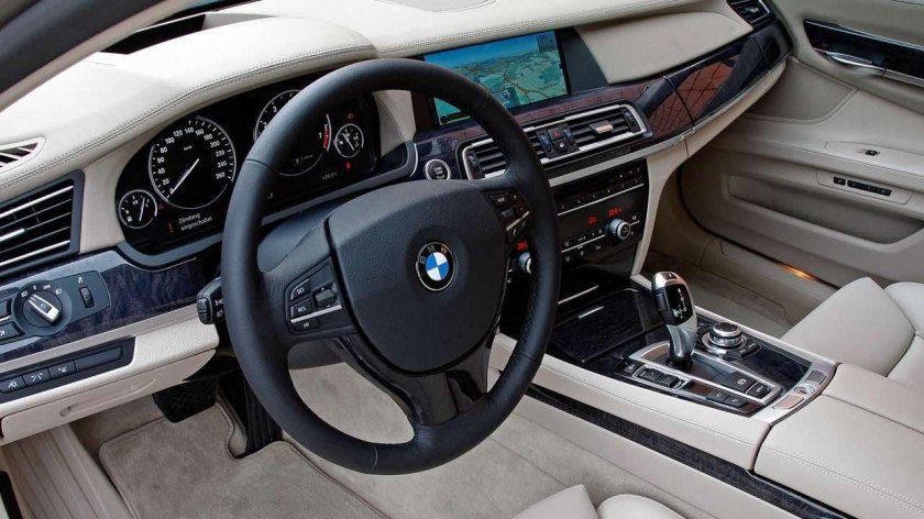 BMW 750li f02