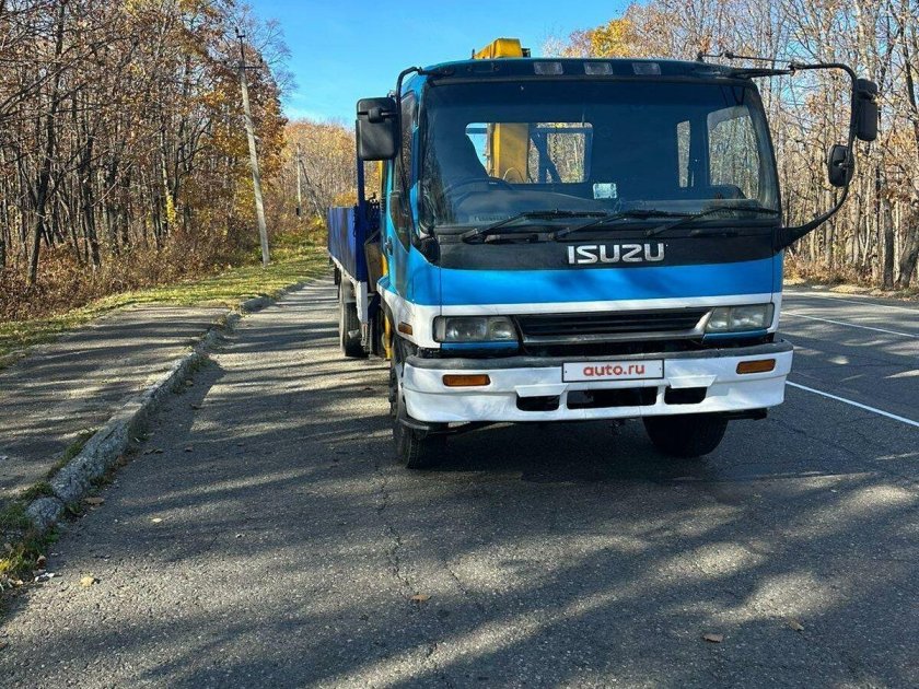 Isuzu forward 1996