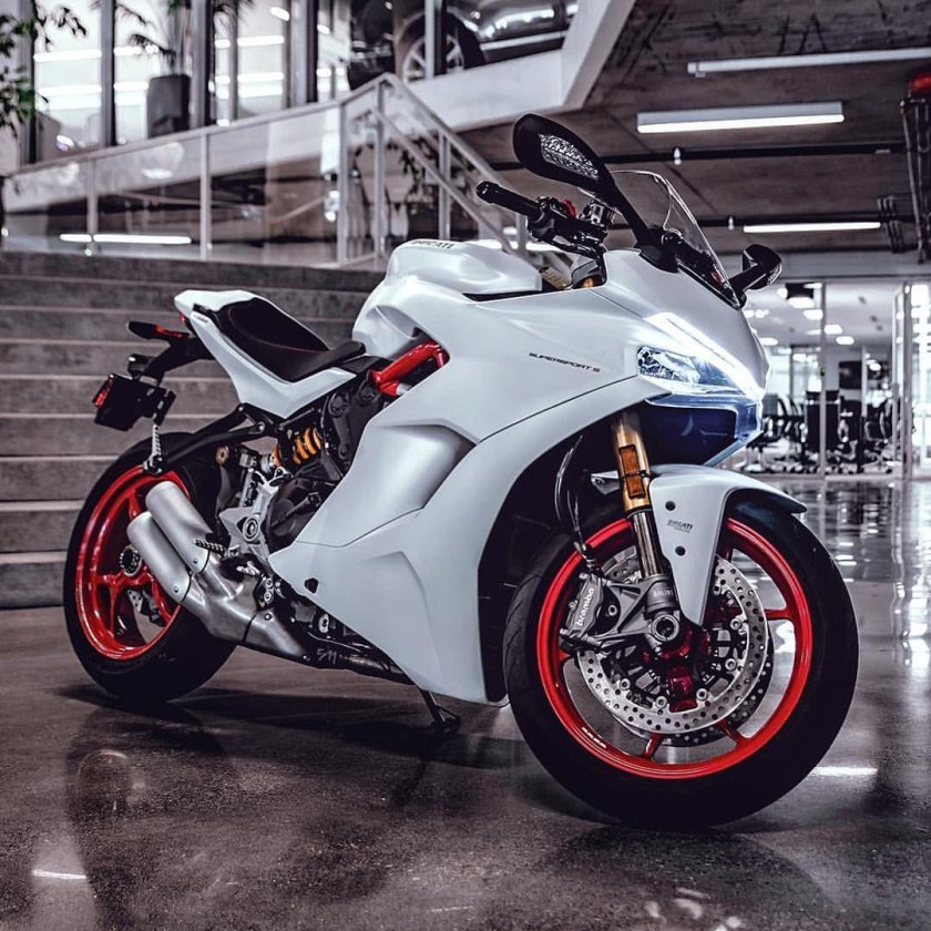 Мотоциклы Дукати Суперспорт