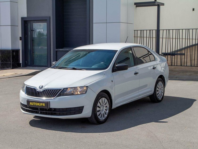 Шкода Рапид