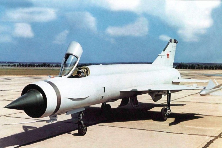 Е-152 Микоян самолет