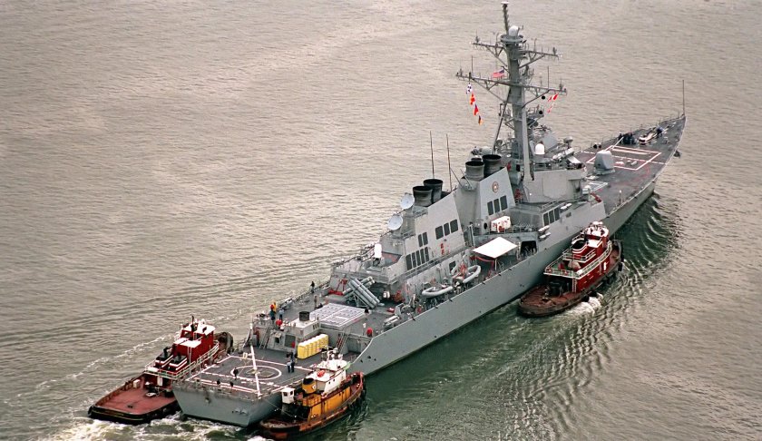 Арли Берк эсминец