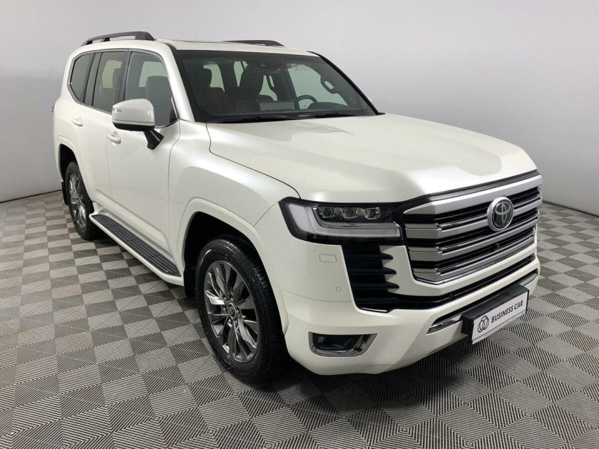 Новый toyota land cruiser 300