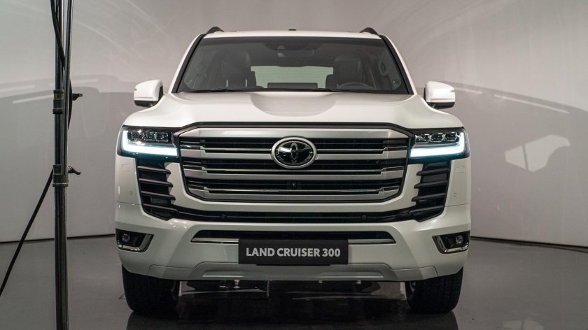 Toyota Land Cruiser 300 2021