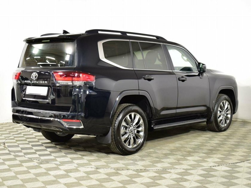 Toyota Land Cruiser 300 2023