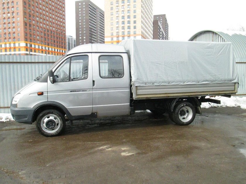 Автомобиль ГАЗ-330232