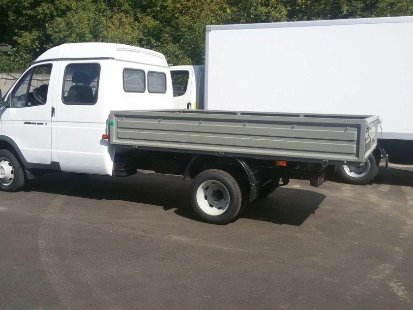 ГАЗ-330232 бортовой