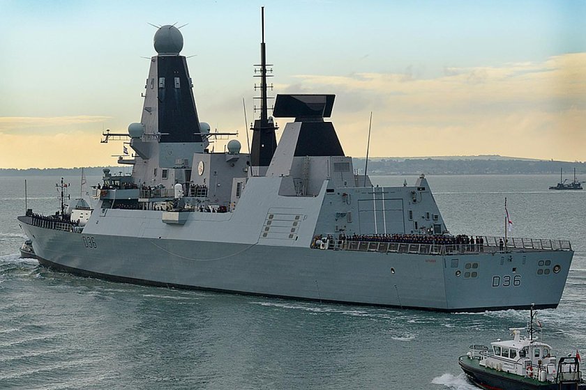 Корабль из Дефендер