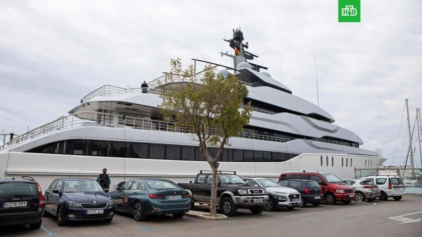 Яхта танго Вексельберга