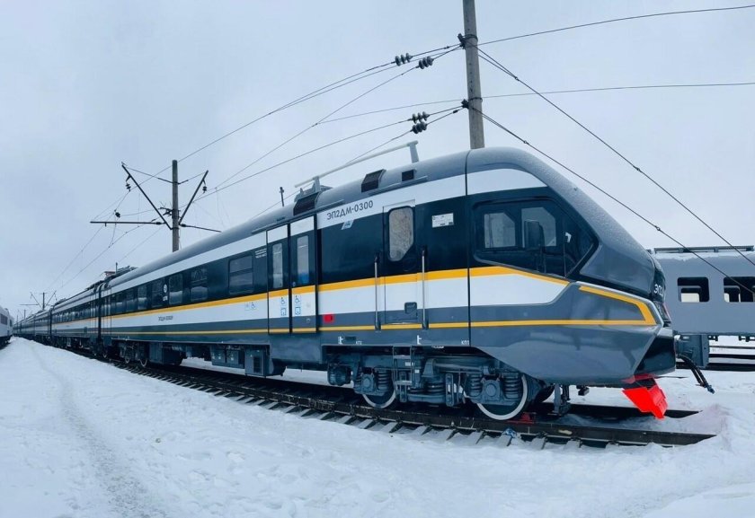 Эп2дм поезд